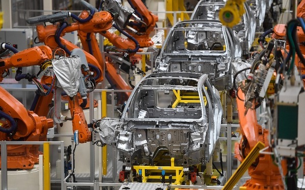 头部车企全速向科技企业转型