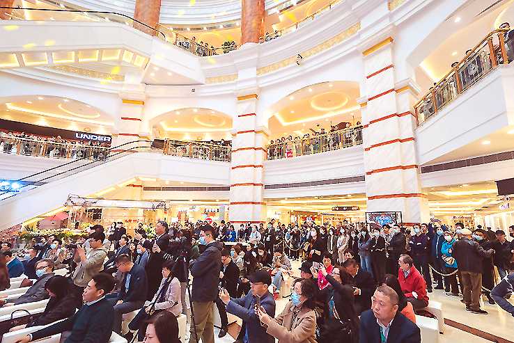 上海环球港金色大厅璀璨盛启 美育艺术实践基地揭牌仪式隆重举行