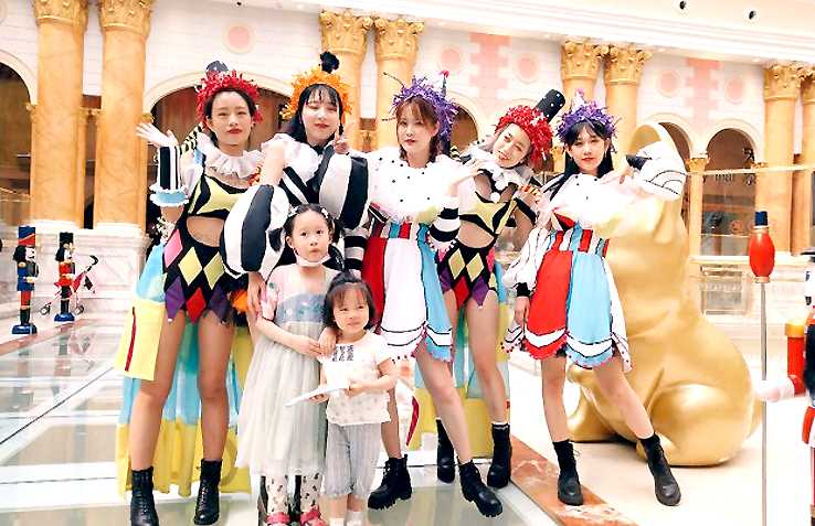 上海环球港金色大厅璀璨盛启 美育艺术实践基地揭牌仪式隆重举行