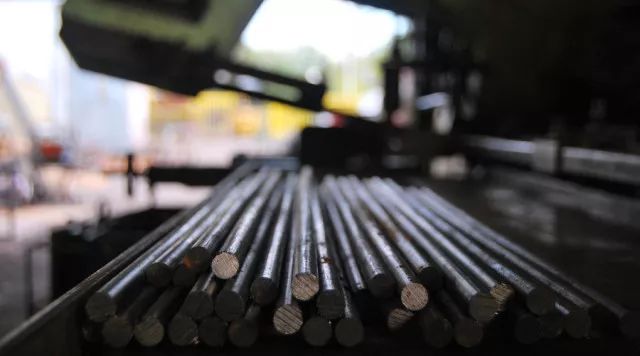 铝价逼近1.7万元 电解铝高利润有望延续