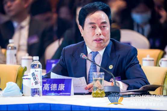波司登高德康：融入新发展格局 做中国制造的“攀登者”