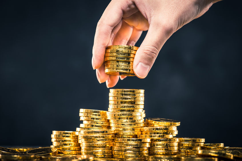炸了！公募基金规模首超20万亿，去年狂赚近2万亿，前50大重仓股曝光