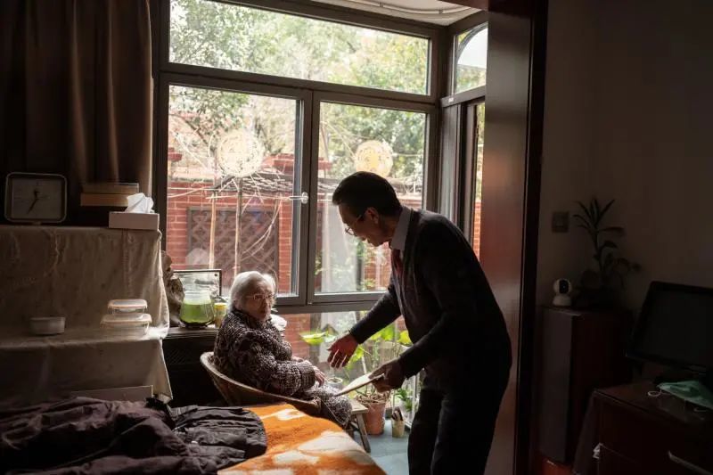 104岁的“炒股奶奶”成为上海最高龄股民，已经获得几十倍收益
