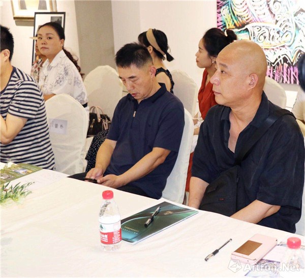 郭伟,方力钧在里格177艺术沙龙现场