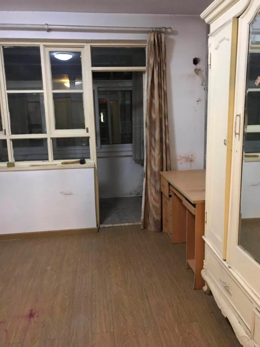 20万/平方米西城老破小学区房秒光